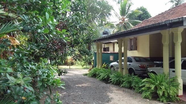 antique-two-storied-large-house-for-sale-in-dehiowita-big-1