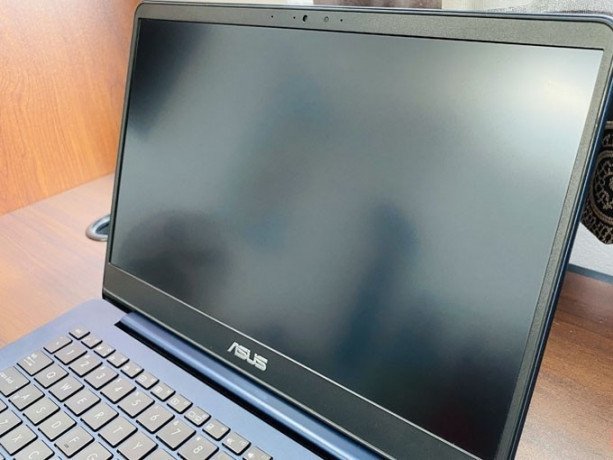 asus-zenbook-ux430u-i7-laptopnotebook-big-0